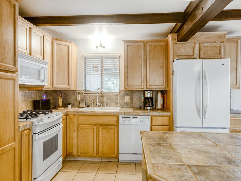 Yosemite Gateway Cabin | Valley Views, Sleeps 10 Vacation Rental in California - RedAwning