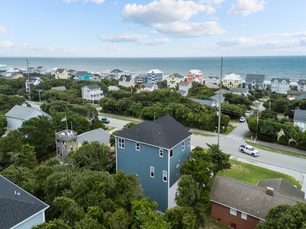 Never Lost Vacation Rental in Emerald Isle - RedAwning