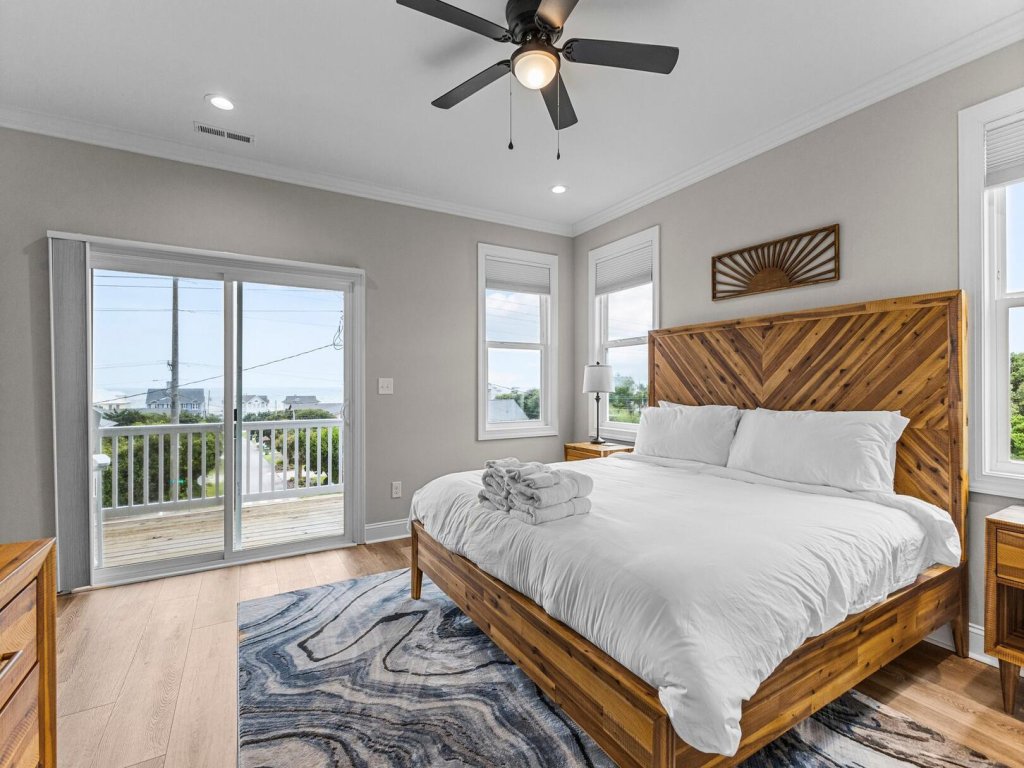 Never Lost Vacation Rental in Emerald Isle - RedAwning