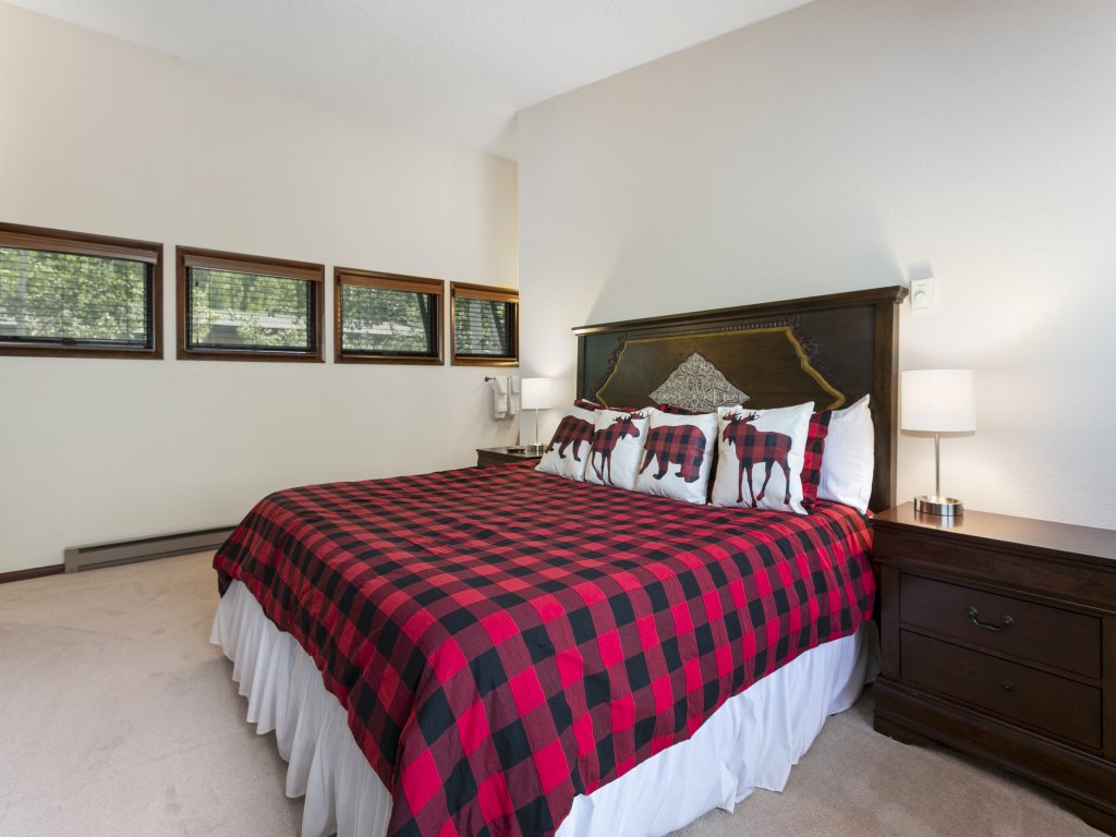 G3 Meadow Creek Vacation Rental in Vail - RedAwning