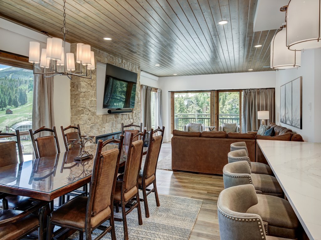 True Luxury Ski in & Ski Out Vacation Rental in Breckenridge - RedAwning