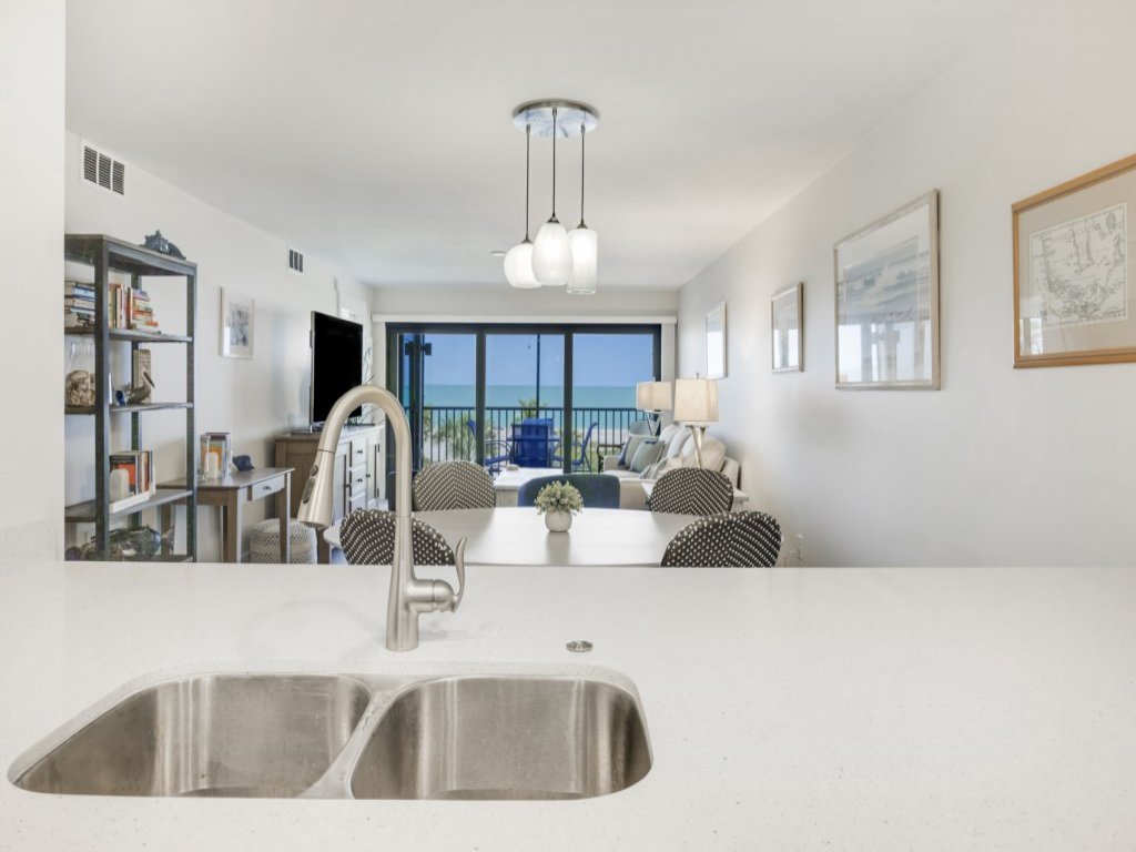 Pelicans Roost 203 Vacation Rental in Sanibel - RedAwning