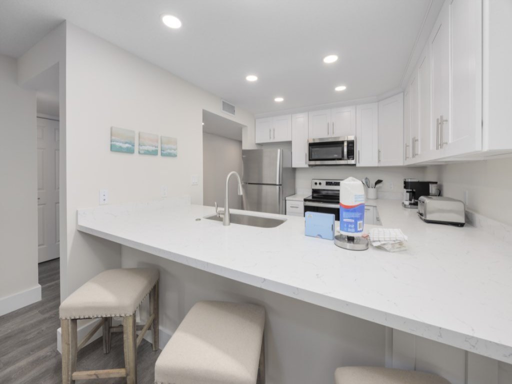 Pelicans Roost 204 Vacation Rental in Sanibel - RedAwning