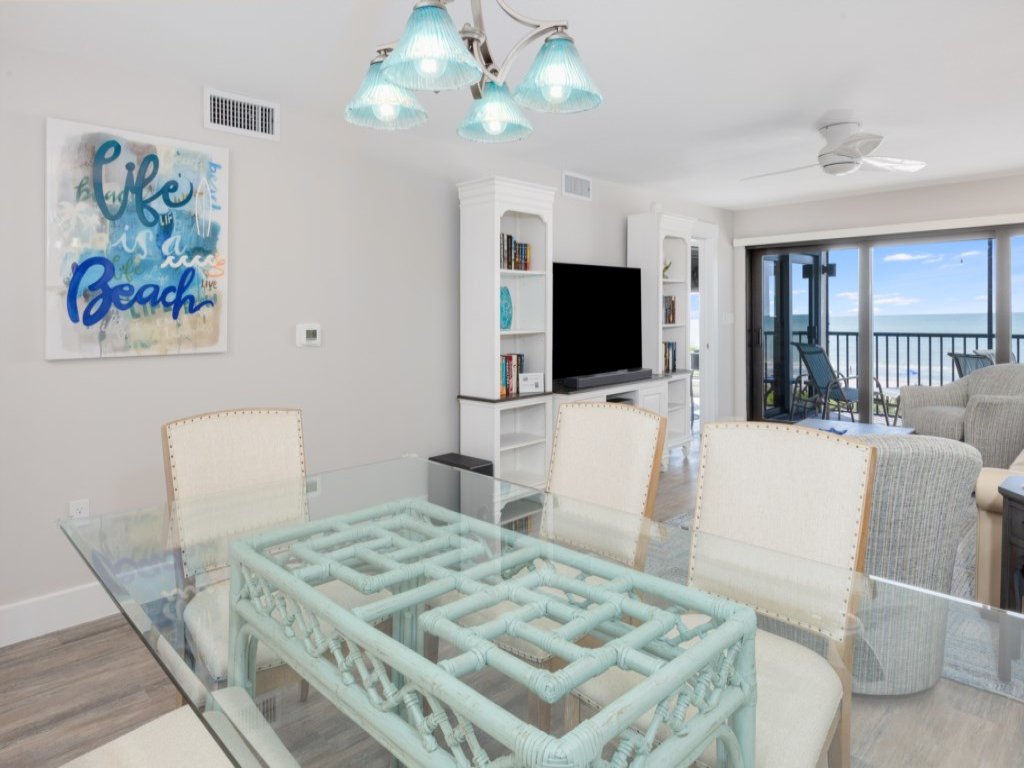 Pelicans Roost 303 Vacation Rental in Sanibel - RedAwning