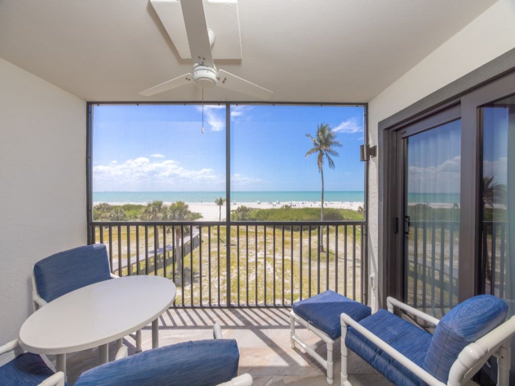 Pelicans Roost 202 Vacation Rental in Sanibel - RedAwning