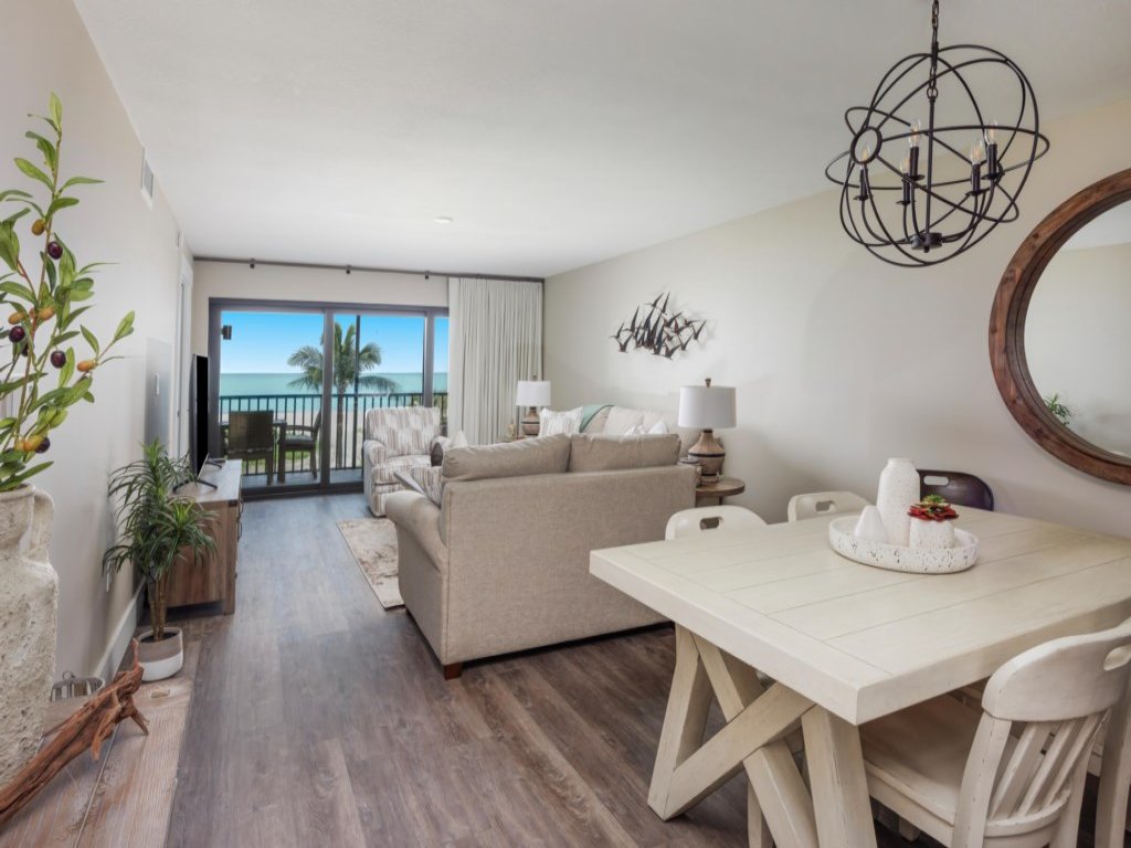 Pelicans Roost 205 Vacation Rental in Sanibel - RedAwning
