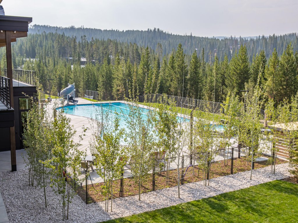 202 LakeLodge Vacation Rental in Big Sky - RedAwning