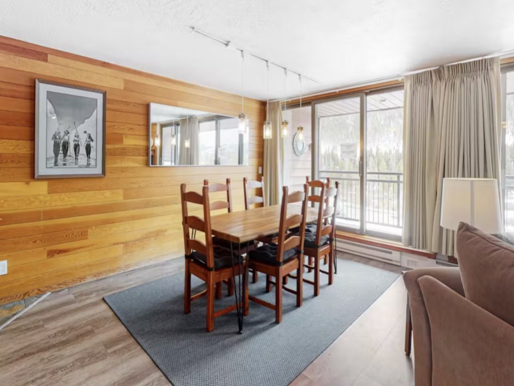 1765 Montezuma Vacation Rental in Keystone - RedAwning