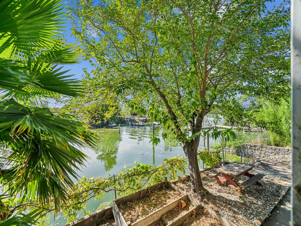 Lakefront Home | Private Boat Ramp, Clear Lake Vacation Rental in California - RedAwning