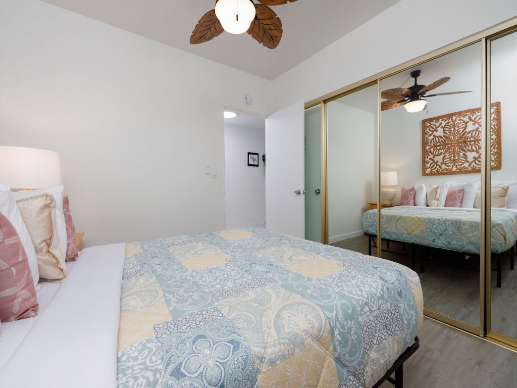 Kona Plaza#411 Vacation Rental in Kailua Kona - RedAwning