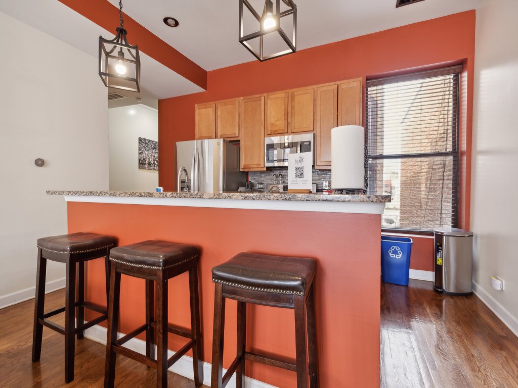 Spacious 4BR Condo | Pool Table | Near McCormick Vacation Rental in Chicago - RedAwning