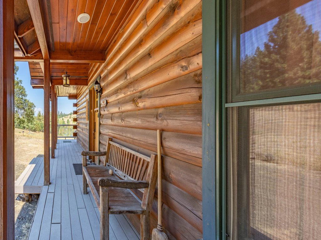 Straight From The Heart Vacation Rental in Washington - RedAwning