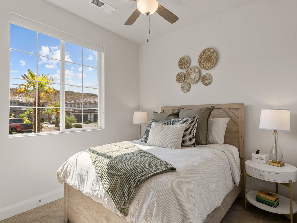 The One by the Pool Vacation Rental in Utah - RedAwning