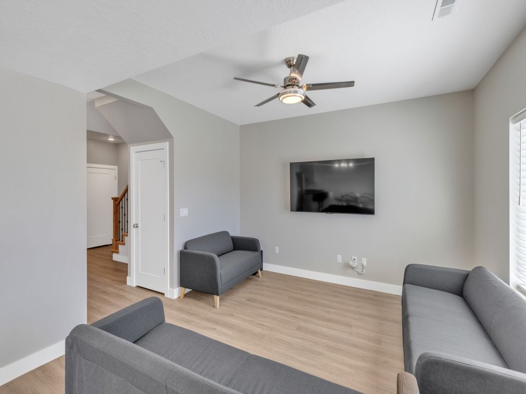 The Ideal Gateway Vacation Rental in Utah - RedAwning