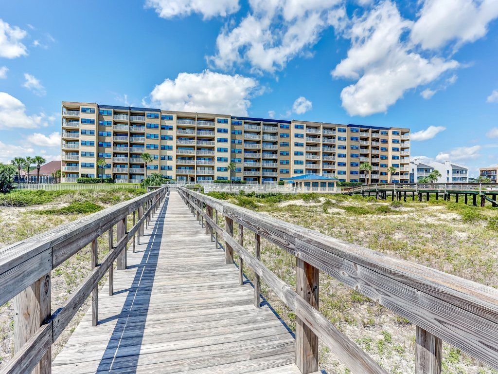 557 Amelia by the Sea Vacation Rental in Fernandina Beach - RedAwning