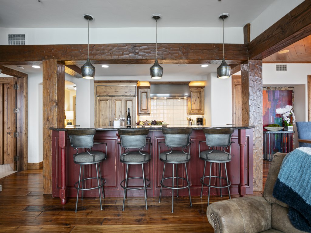 Grand Lodge - Three Bedroom #401 - Ski-in/ski-out Vacation Rental in Park City - RedAwning