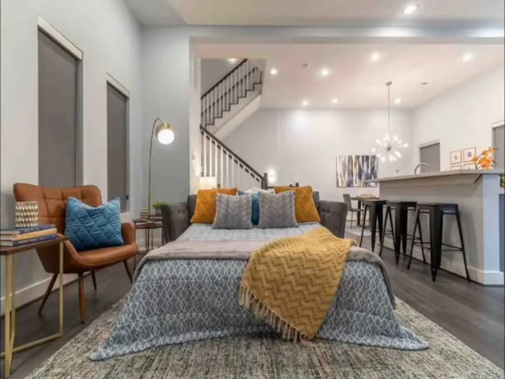 FIFA 2026 HQ | Rooftop Views | Near Stadium Vacation Rental in Houston - RedAwning