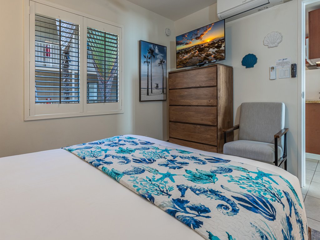 Pacific Shores A212 Vacation Rental in Kihei - RedAwning