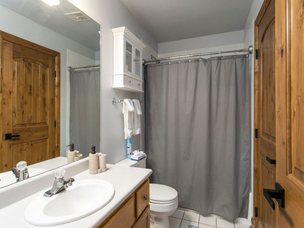 Blue Skies Vacation Rental in Colorado - RedAwning