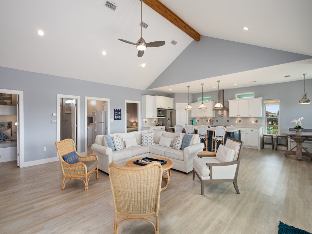 Crystal Villa Vacation Rental in Texas - RedAwning