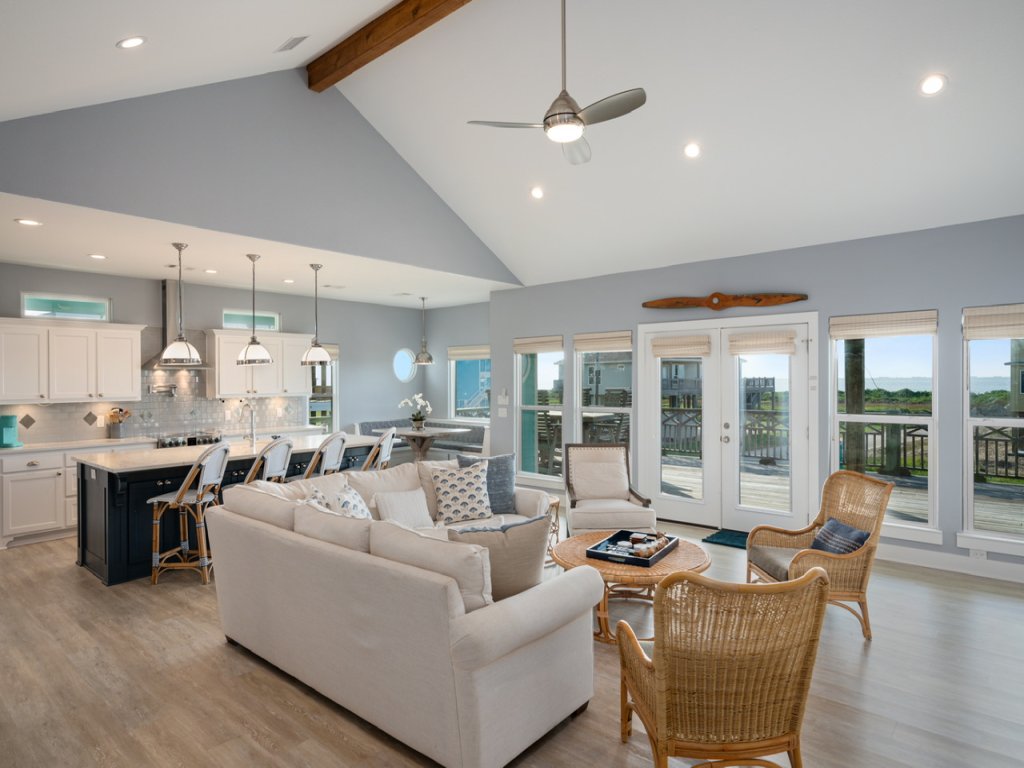 Crystal Villa Vacation Rental in Texas - RedAwning