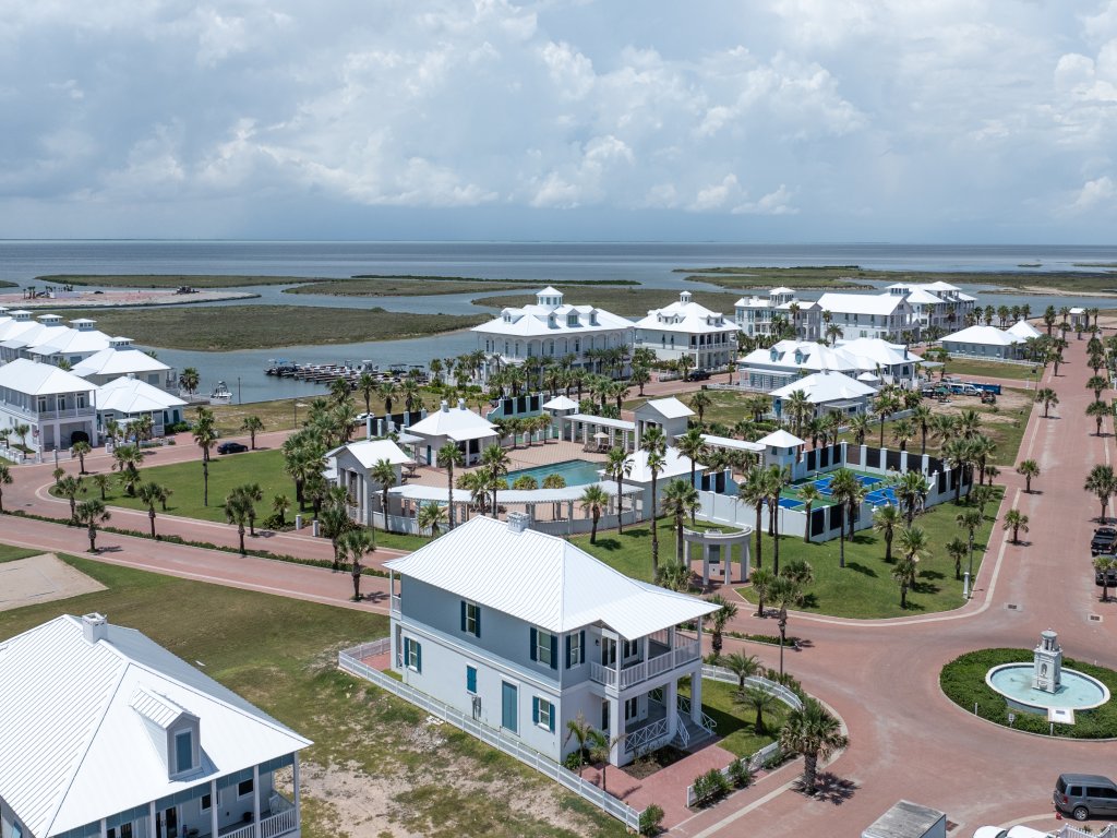 Seaside Rendezvous  - Private home across from community park Vacation Rental in South Padre Island - RedAwning