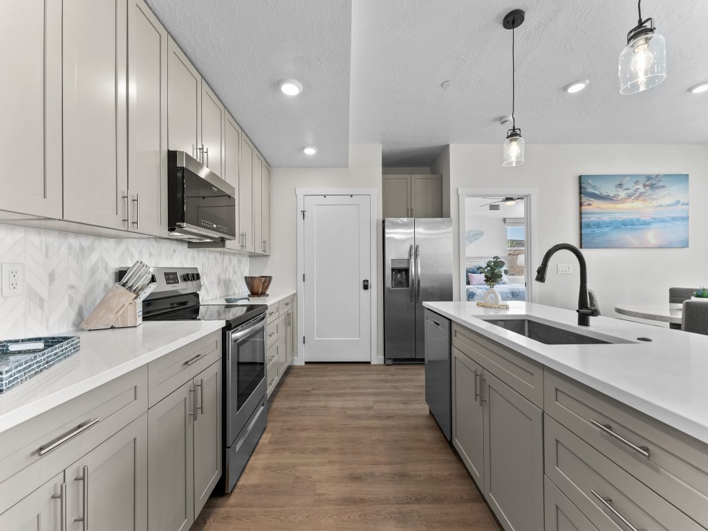 Dreamy Lagoon Vacation Rental in St. George - RedAwning
