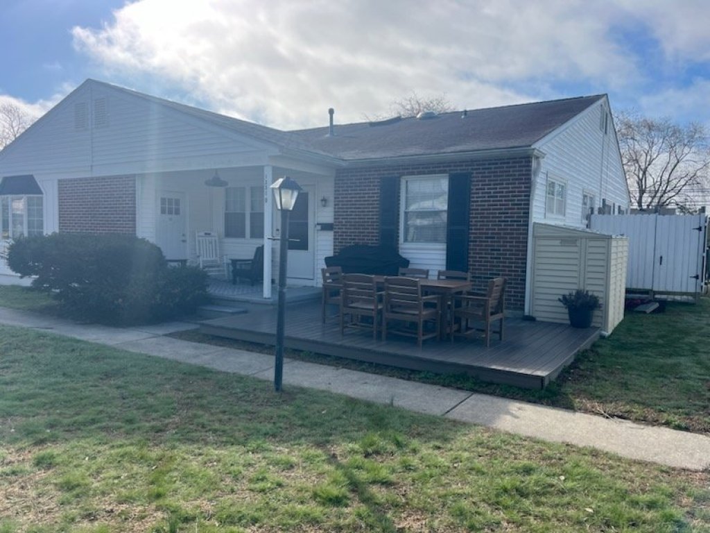 2BR 1.5Bath Cape May Retreat - Yard & Beach Vacation Rental in New Jersey - RedAwning
