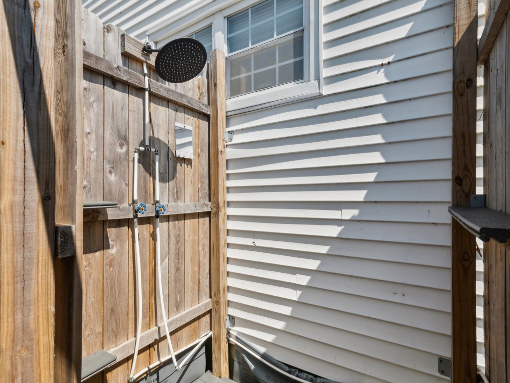 2BR 1.5Bath Cape May Retreat - Yard & Beach Vacation Rental in New Jersey - RedAwning