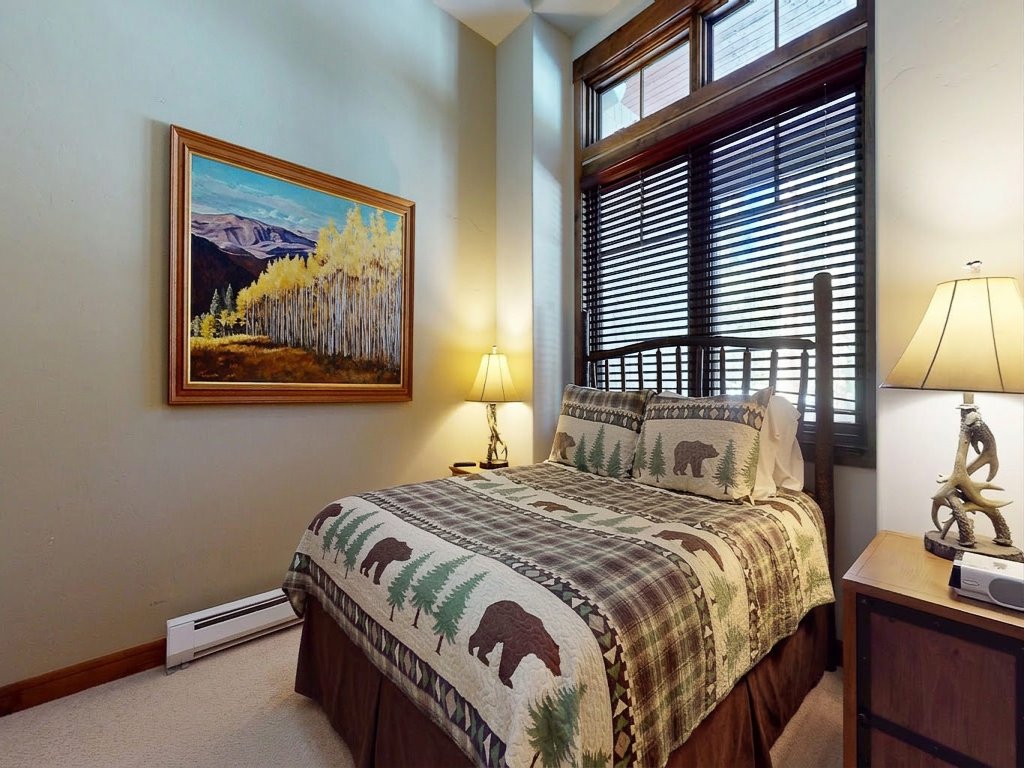 Woodwinds #1303 Vacation Rental in Mammoth Lakes - RedAwning