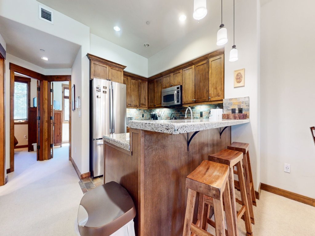 Woodwinds #1303 Vacation Rental in Mammoth Lakes - RedAwning