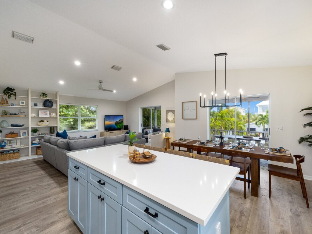 Bean Point Bliss Vacation Rental in Anna Maria - RedAwning