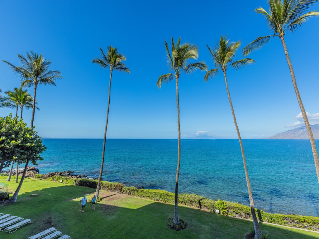 Royal Mauian 310 Vacation Rental in Kihei - RedAwning