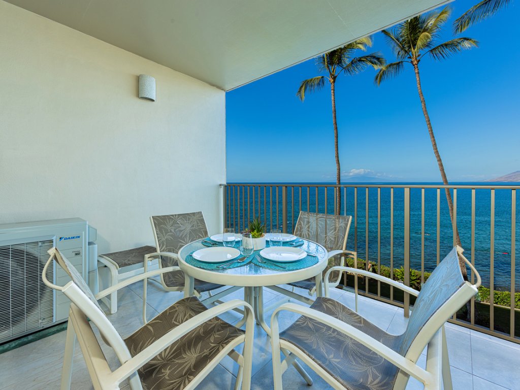 Royal Mauian 310 Vacation Rental in Kihei - RedAwning
