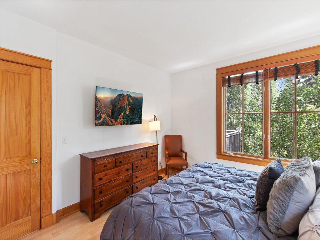 Polecat Chalet Vacation Rental in Mountain Village - RedAwning