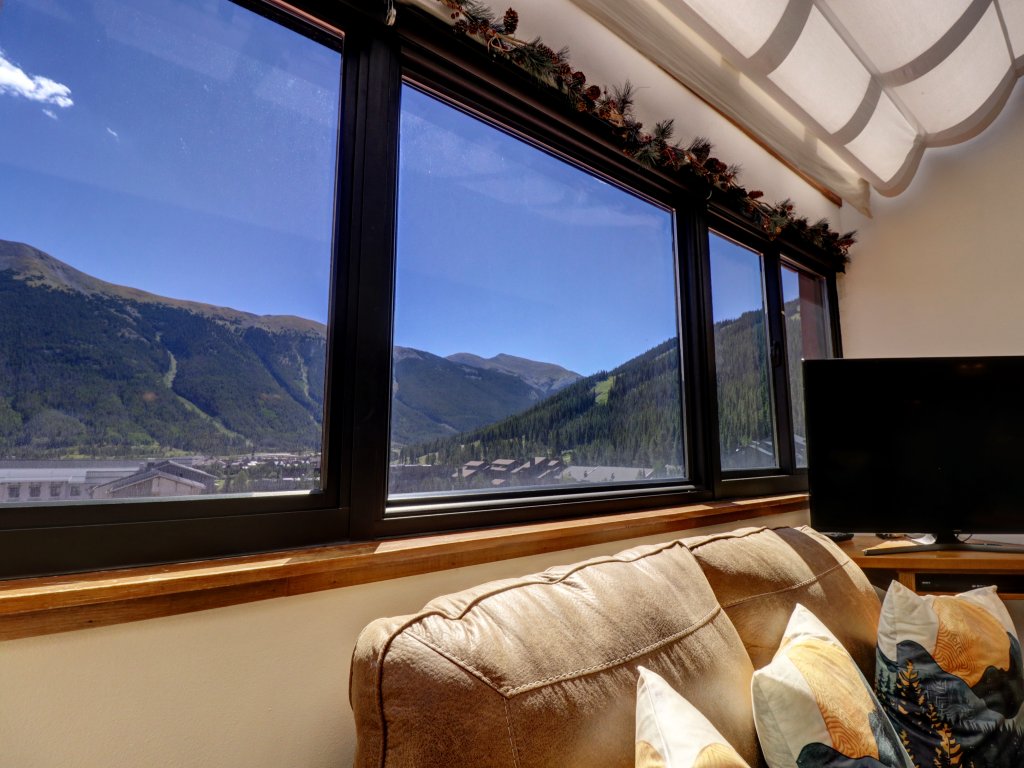 VS741 Village Square Vacation Rental in Copper Mountain - RedAwning