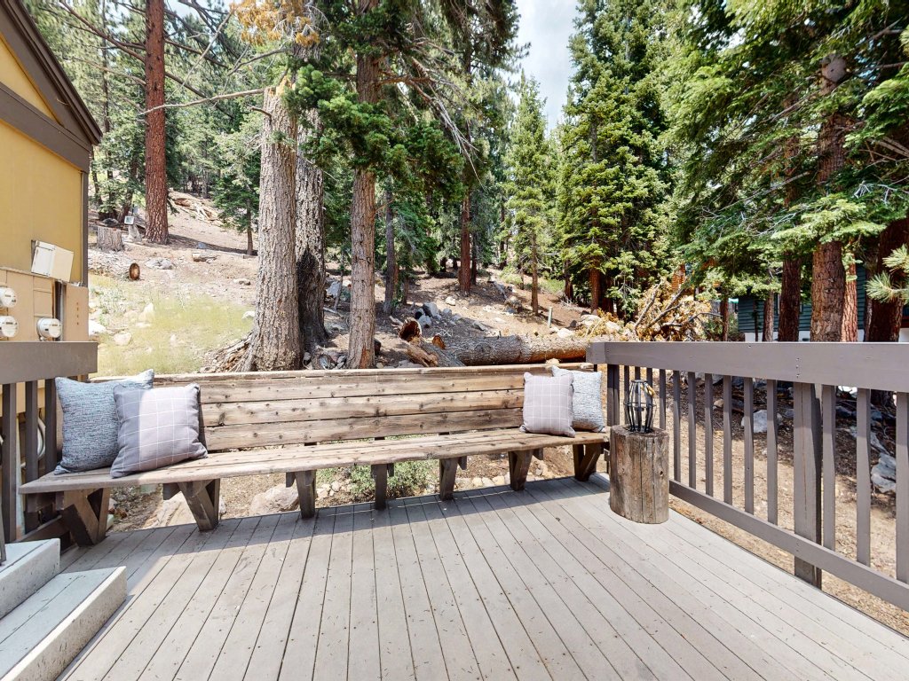 Bigwood #96 Vacation Rental in Mammoth Lakes - RedAwning