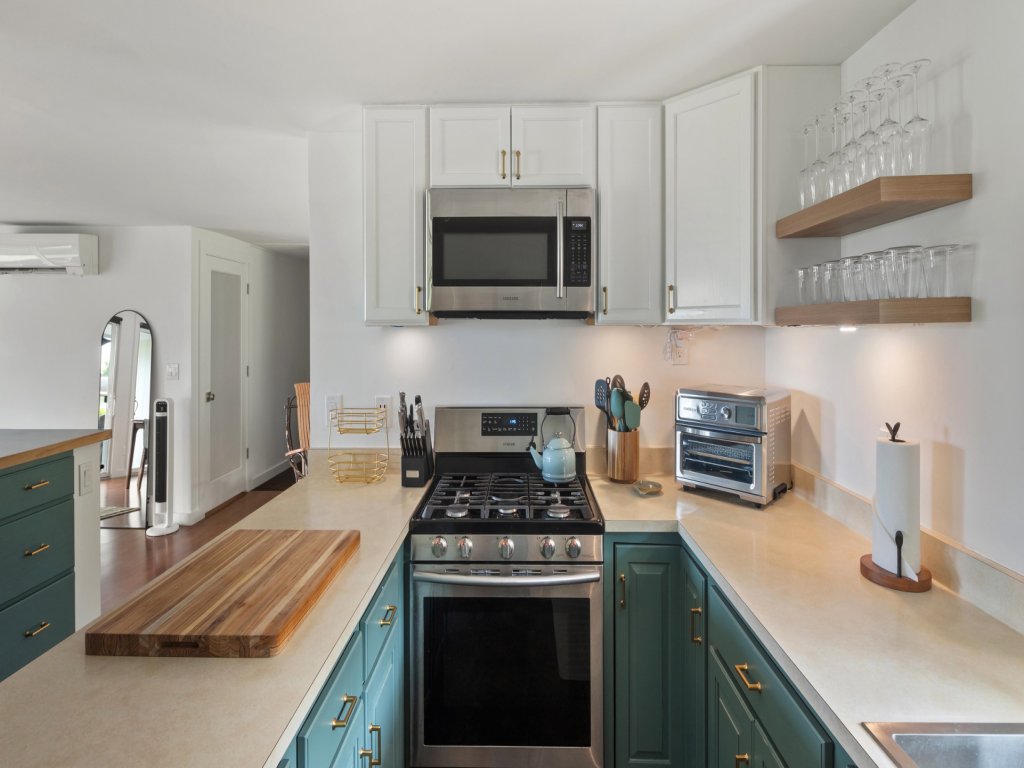 Champ's Landing Vacation Rental in Vermont - RedAwning