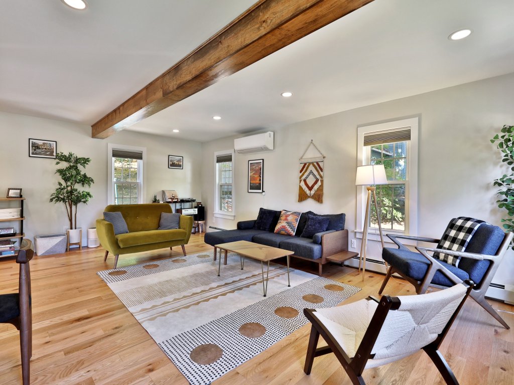 The Family Retreat at Bomoseen Vacation Rental in Vermont - RedAwning