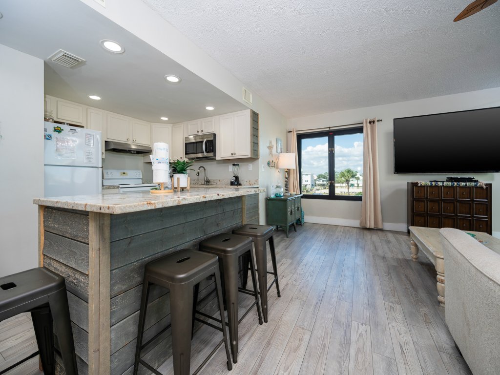 Island Winds West 170 Vacation Rental in Gulf Shores - RedAwning