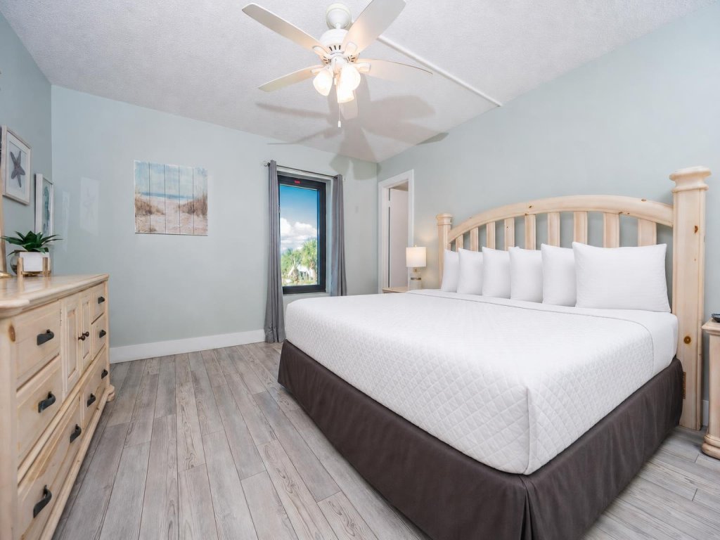 Island Winds West 170 Vacation Rental in Gulf Shores - RedAwning