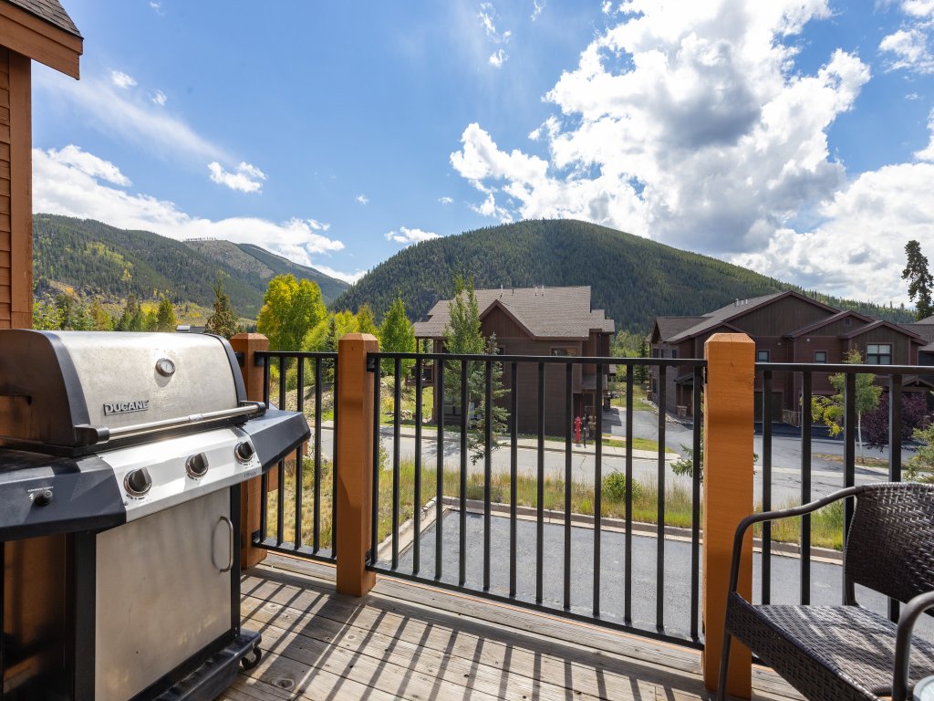 Antlers Gulch Retreat Vacation Rental in Keystone - RedAwning