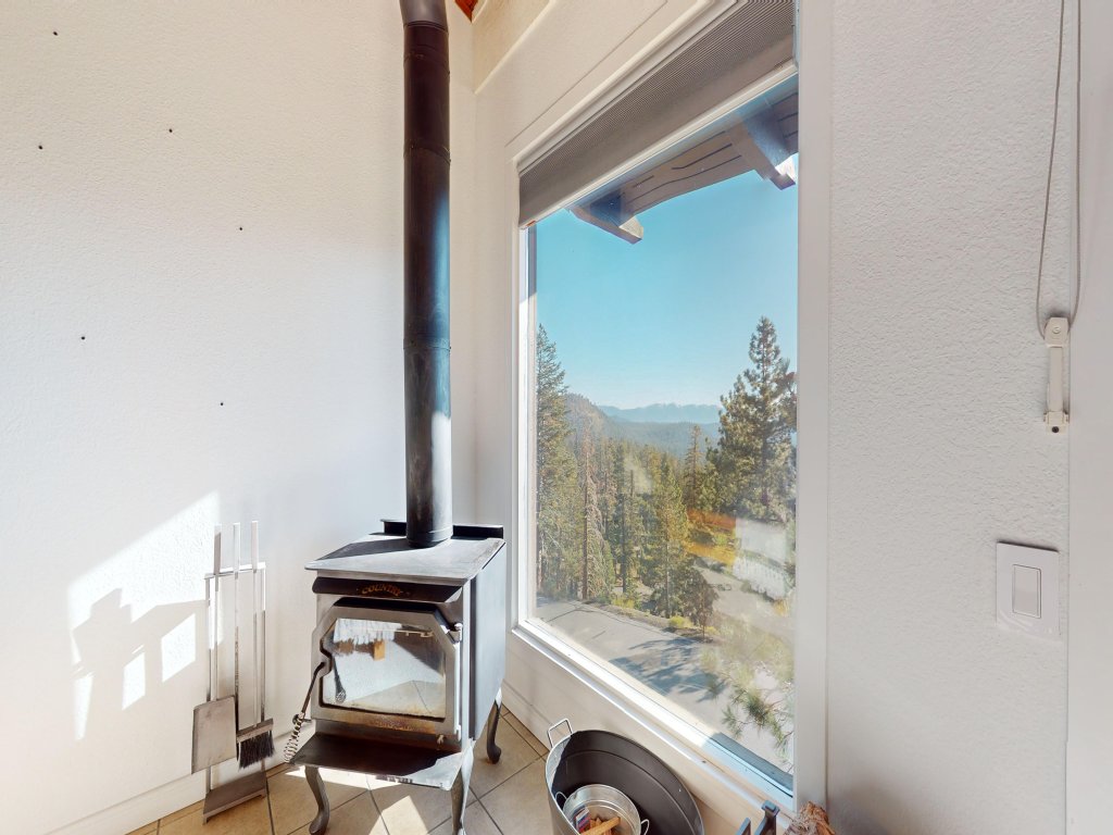 Mammoth Point #117 Vacation Rental in Mammoth Lakes - RedAwning