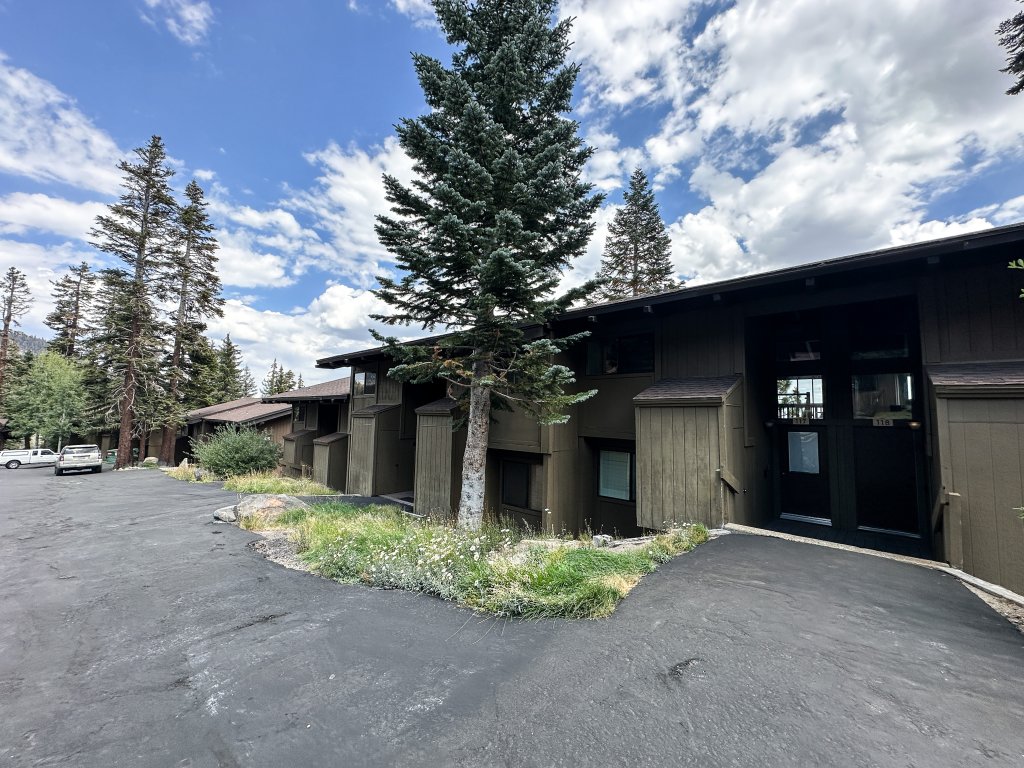 Mammoth Point #117 Vacation Rental in Mammoth Lakes - RedAwning