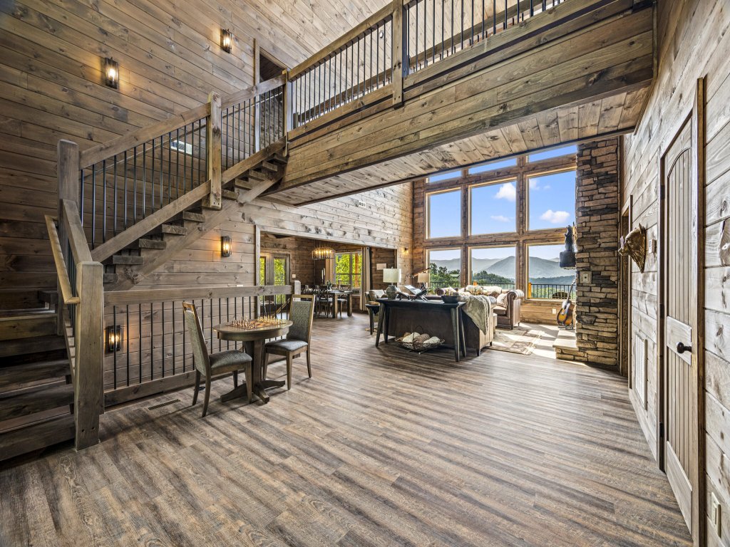 Endless Blue Skies Vacation Rental in Sevierville - RedAwning