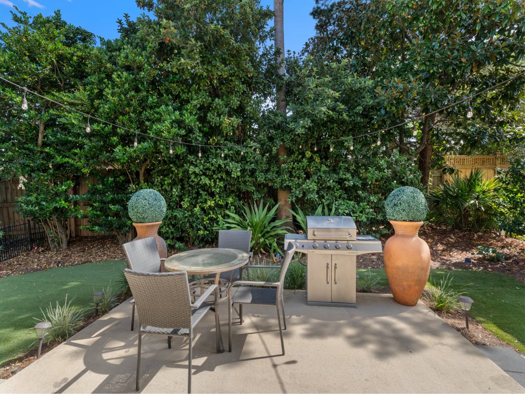 Sea La Vie Vacation Rental in Miramar Beach - RedAwning