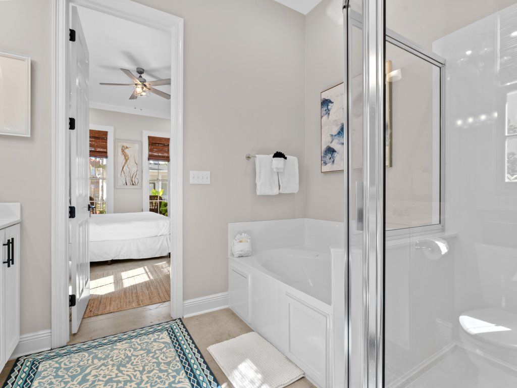 Sea La Vie Vacation Rental in Miramar Beach - RedAwning