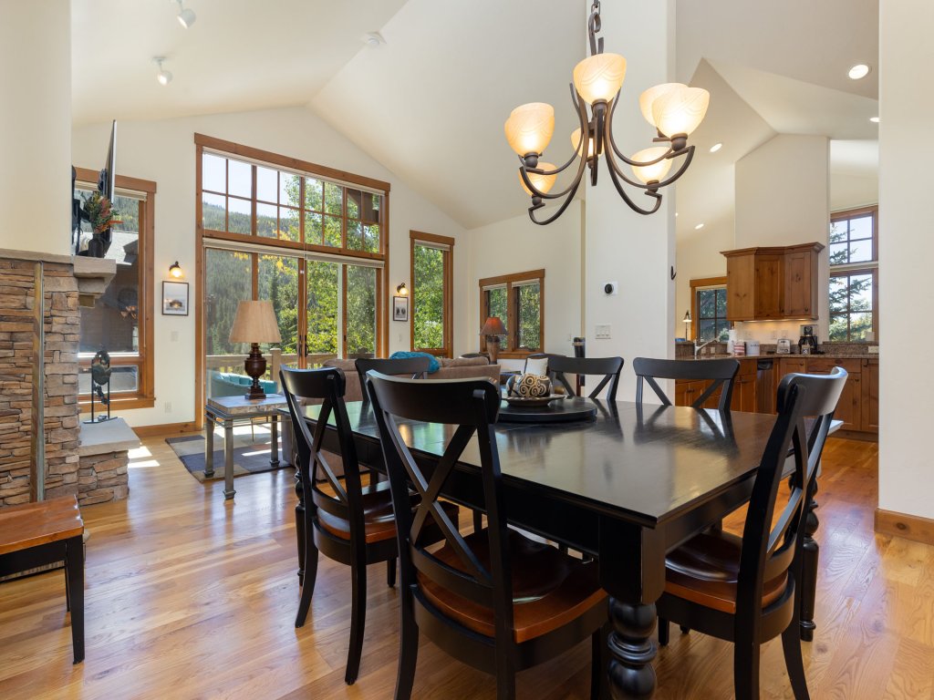 43 Thackwell Lane Vacation Rental in Keystone - RedAwning