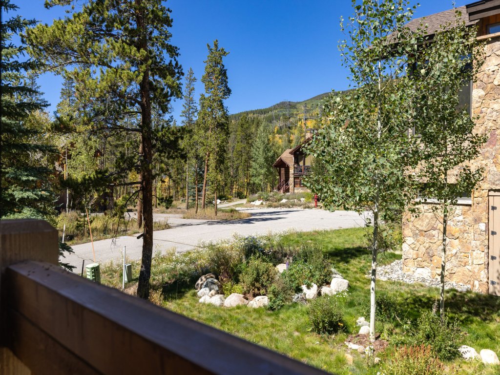 43 Thackwell Lane Vacation Rental in Keystone - RedAwning