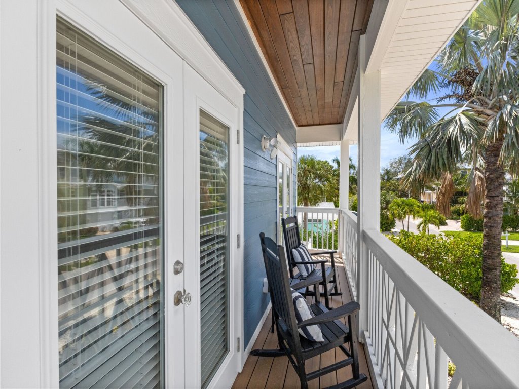 Tiki By The Sea Vacation Rental in Holmes Beach - RedAwning